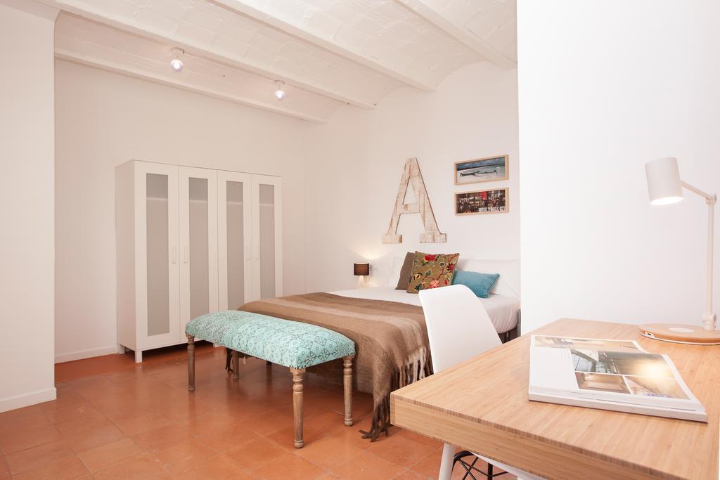 Click&Flat Europa Fira Apartments L'Hospitalet de Llobregat Exterior photo