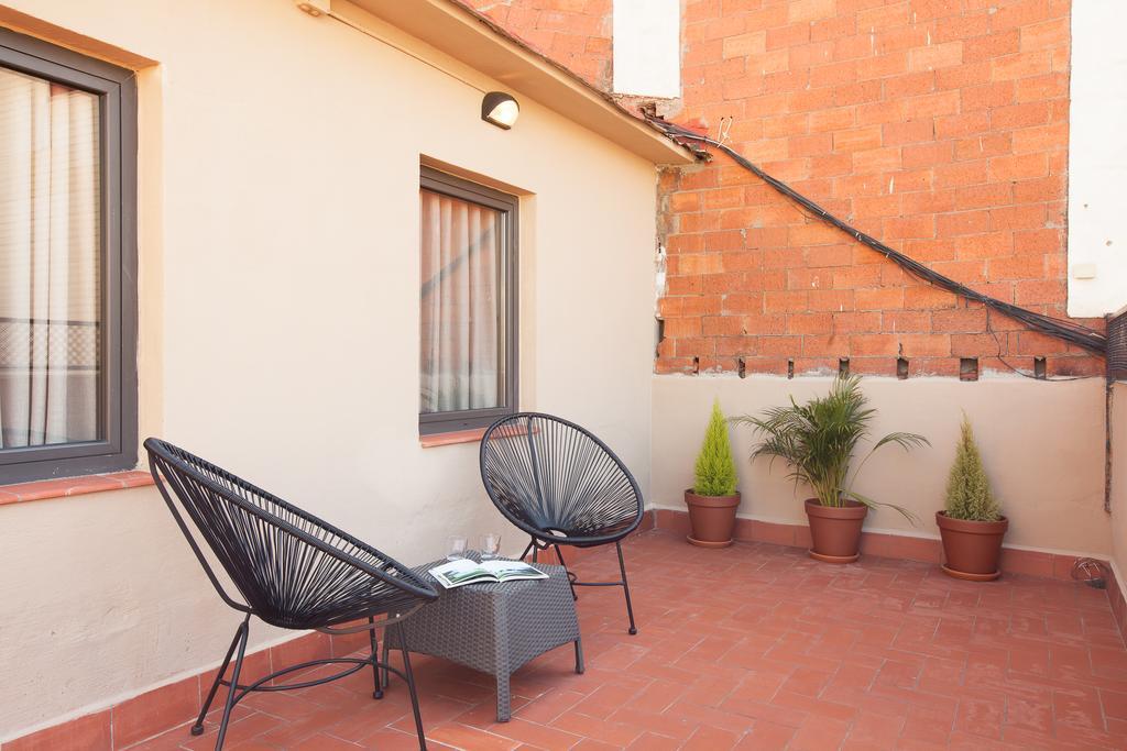 Click&Flat Europa Fira Apartments L'Hospitalet de Llobregat Exterior photo